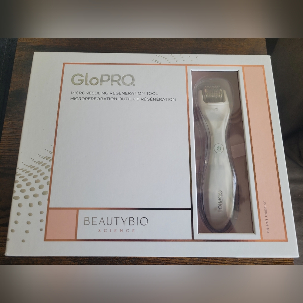 GloPRO Microneedling Regeneration Tool